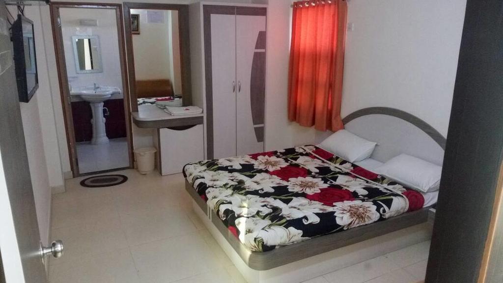Hotel Sudarshan Nāthdwāra Buitenkant foto