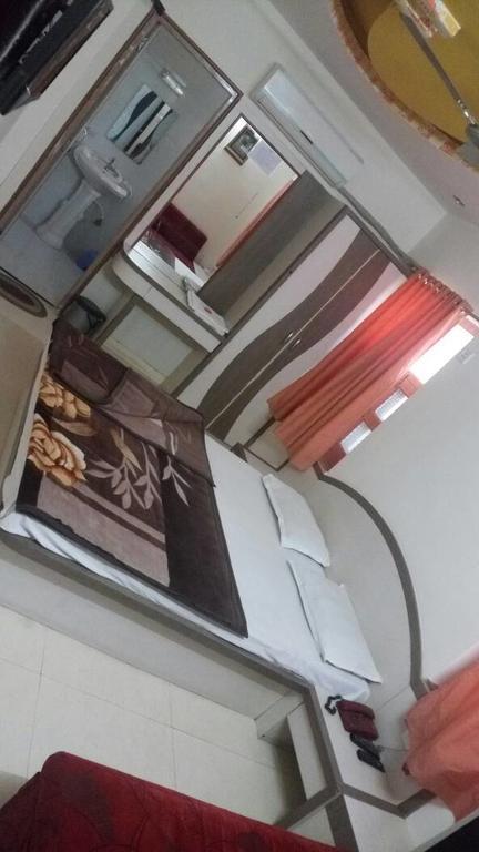 Hotel Sudarshan Nāthdwāra Buitenkant foto