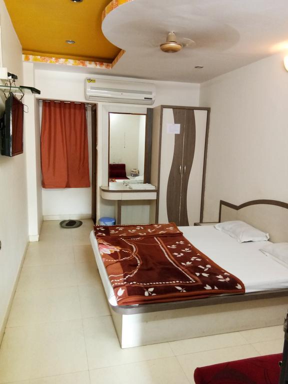 Hotel Sudarshan Nāthdwāra Buitenkant foto
